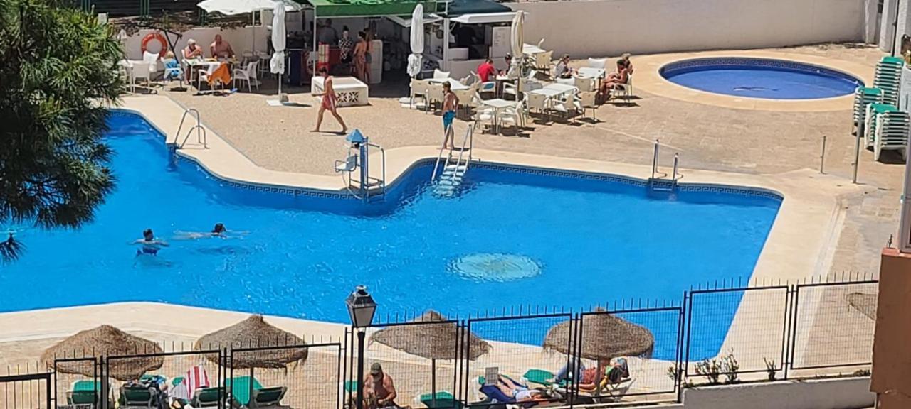 Acuario Shared Flat Piso Compartido Est Partage الشقة مشتركة Apartment Benalmadena Luaran gambar