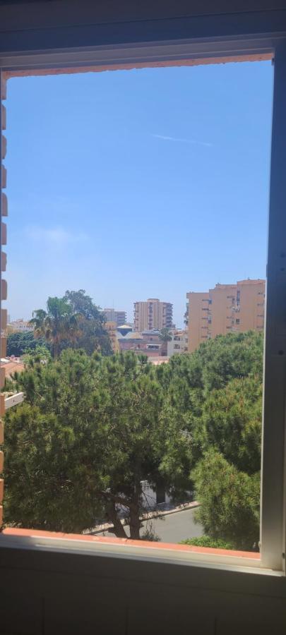 Acuario Shared Flat Piso Compartido Est Partage الشقة مشتركة Apartment Benalmadena Luaran gambar