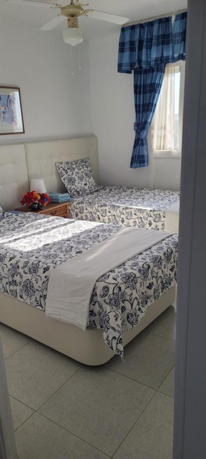 Acuario Shared Flat Piso Compartido Est Partage الشقة مشتركة Apartment Benalmadena Luaran gambar