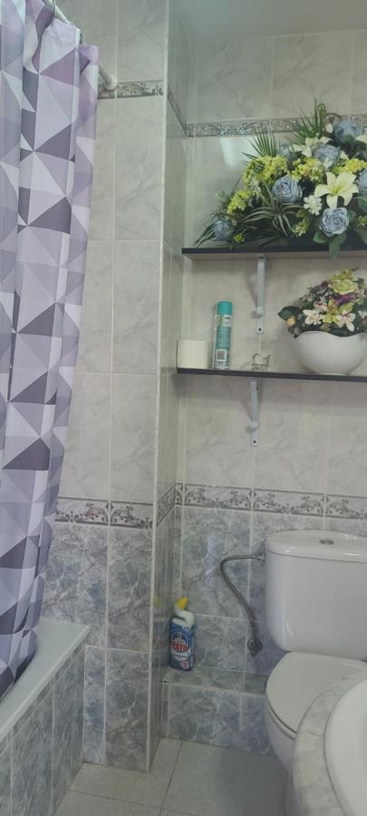 Acuario Shared Flat Piso Compartido Est Partage الشقة مشتركة Apartment Benalmadena Luaran gambar