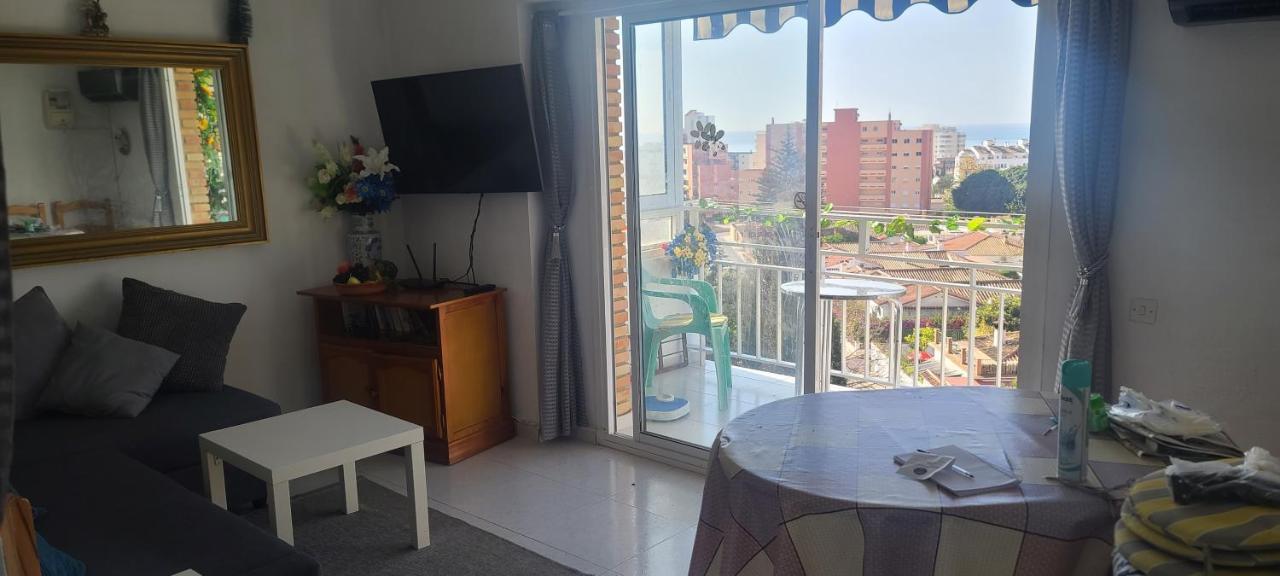 Acuario Shared Flat Piso Compartido Est Partage الشقة مشتركة Apartment Benalmadena Luaran gambar