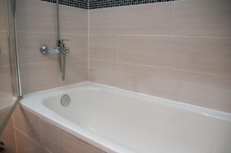 Acuario Shared Flat Piso Compartido Est Partage الشقة مشتركة Apartment Benalmadena Luaran gambar