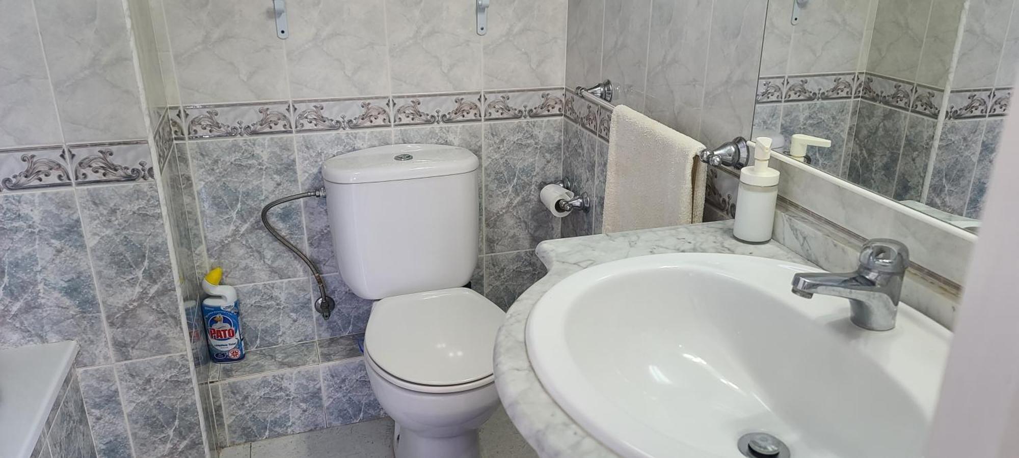 Acuario Shared Flat Piso Compartido Est Partage الشقة مشتركة Apartment Benalmadena Luaran gambar
